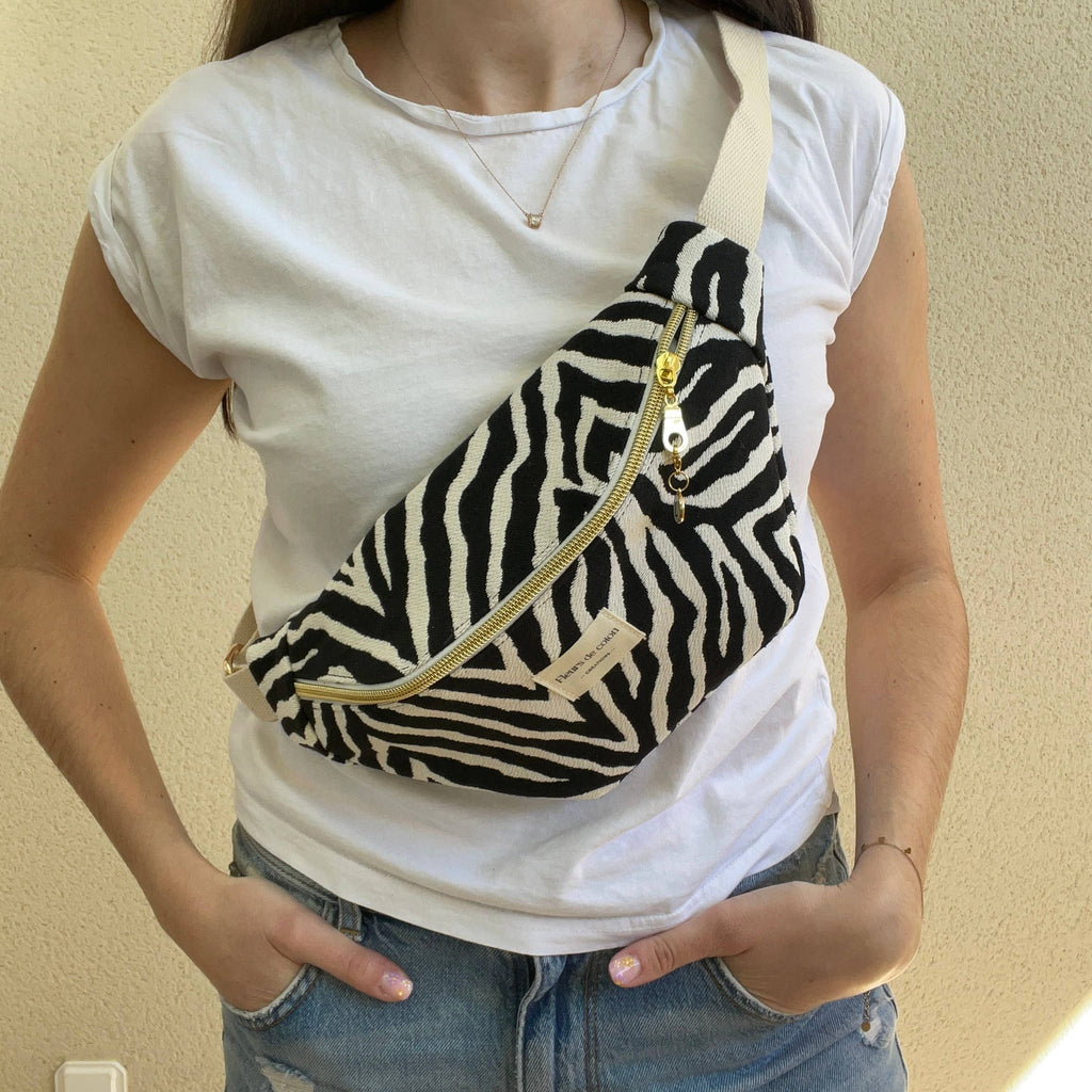 Gürteltasche mit Zebramuster
