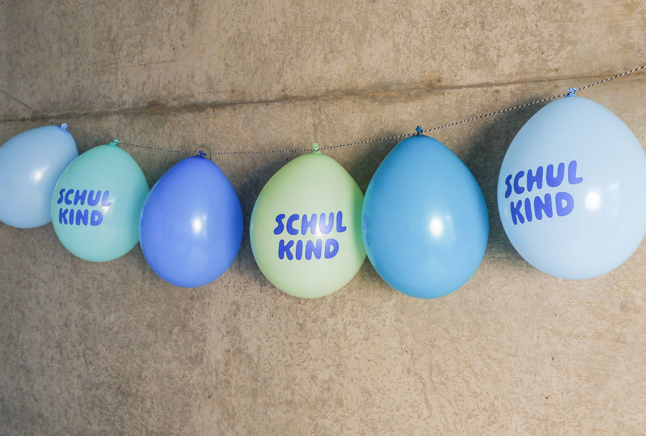 Schulkind Luftballon 6er Set | blau-Mix | 5 Stück