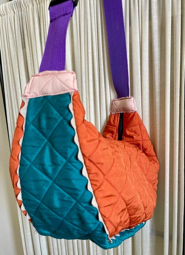 Gesteppte Umhängetasche orange