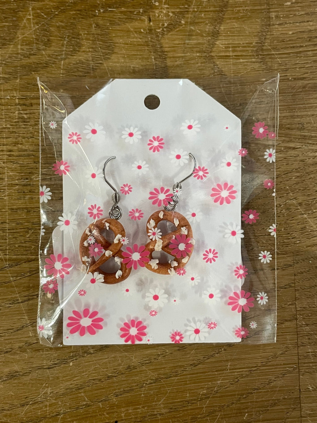 Ohrringe in Brezelform - handmade