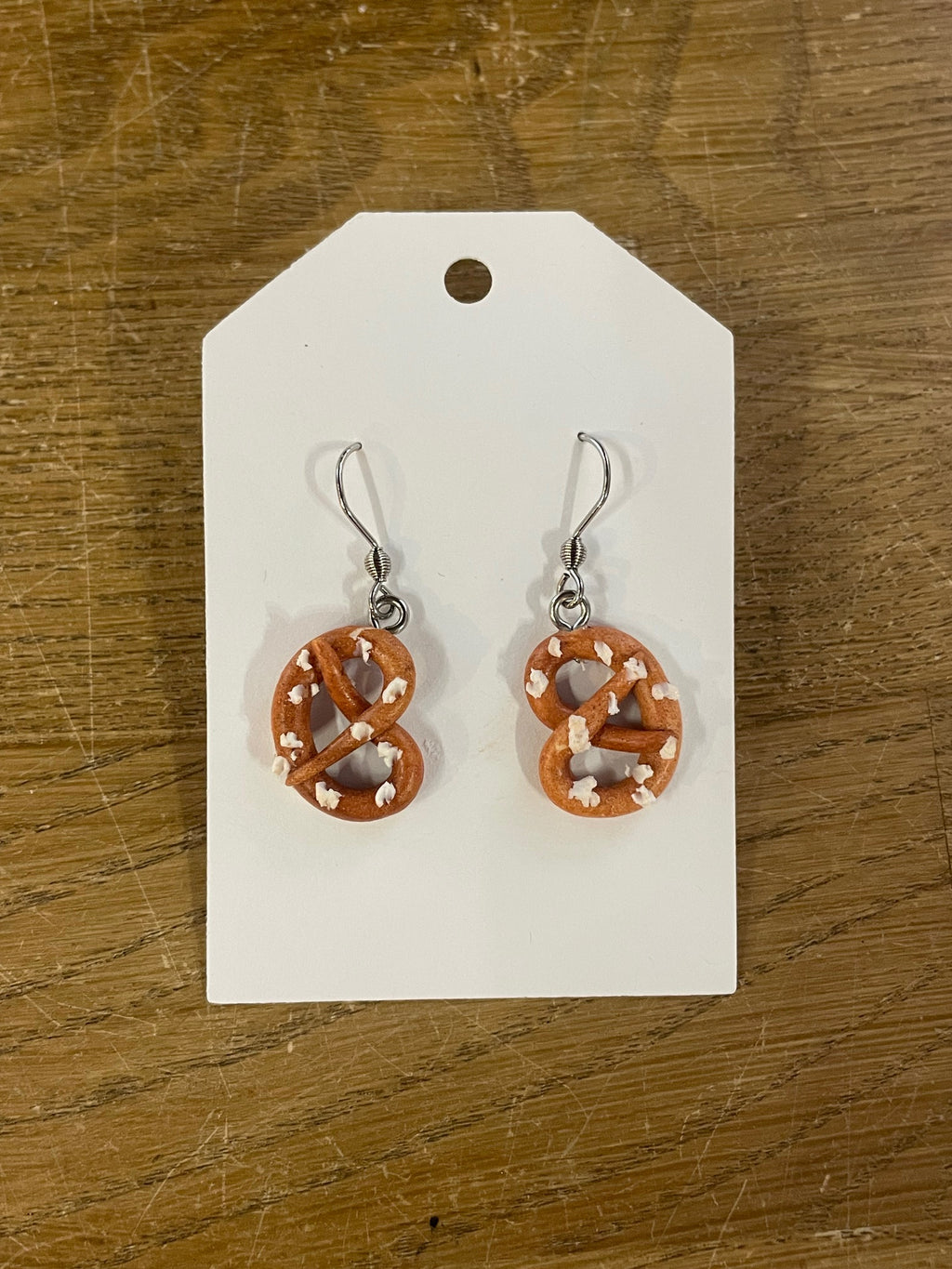 Ohrringe in Brezelform - handmade